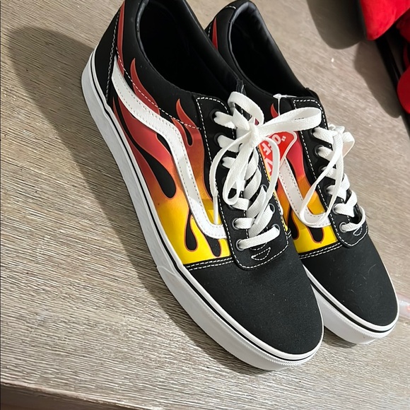 Vans Black and Orange Flame Sneakers Classic Style - Picture 2 of 2